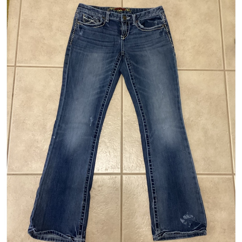 Maurices Flare Leg Light Wash Jeans | Size 5/6 Regular